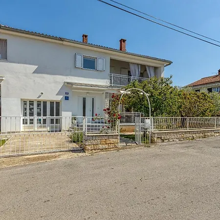 Hrestak Appartement *