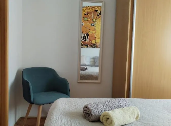 アパート Hrestak *